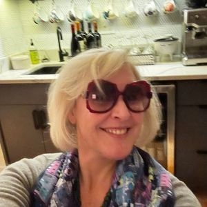 Meet your Posher, Marta